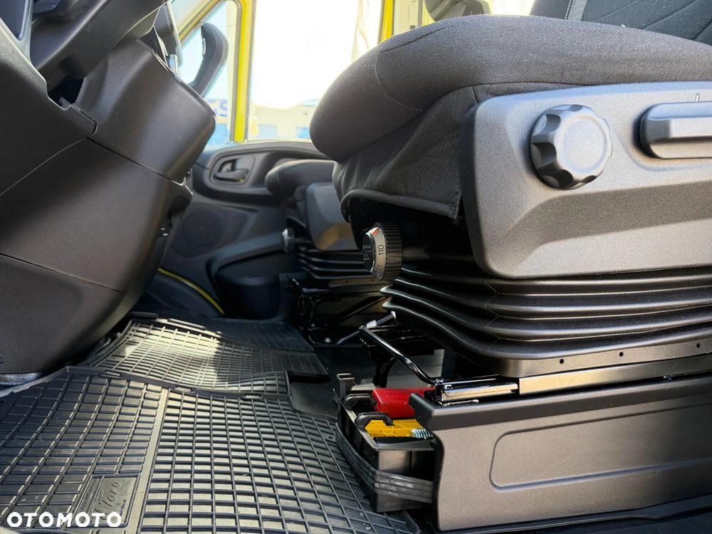 Iveco DAILY 35S18HA8V L3H2 BRYGADOWY - 19