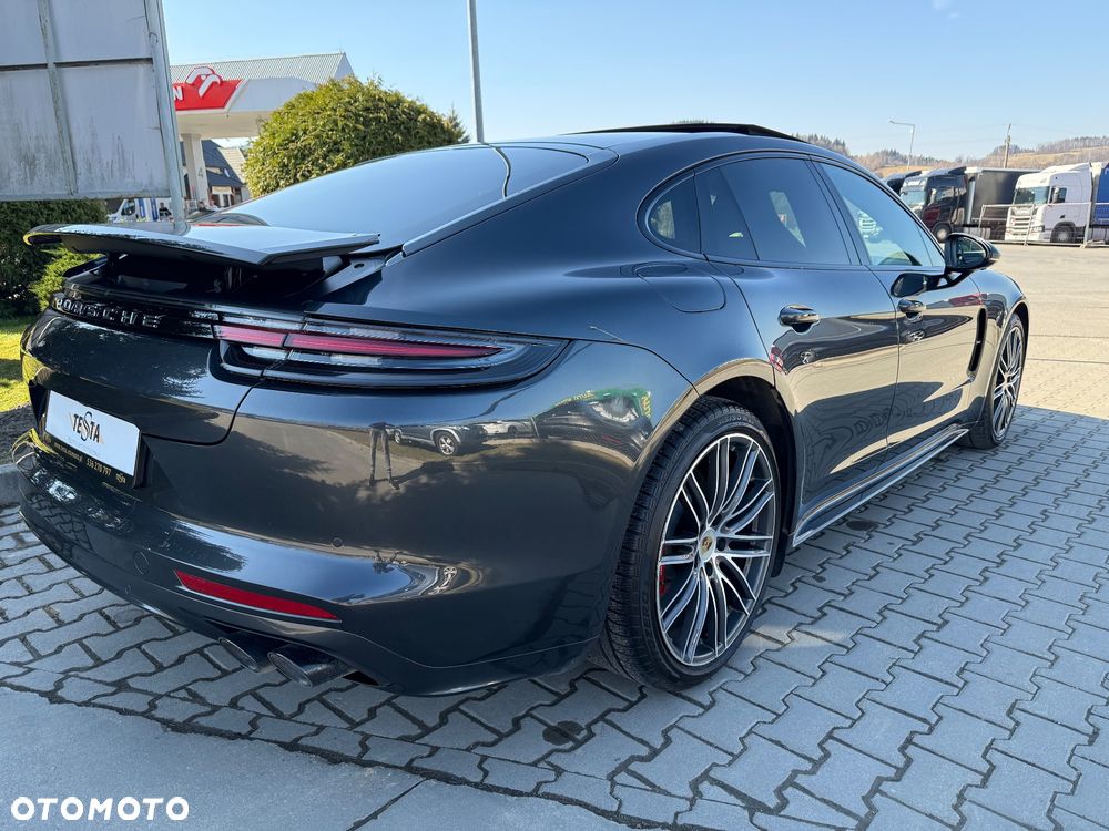 Porsche Panamera - 6