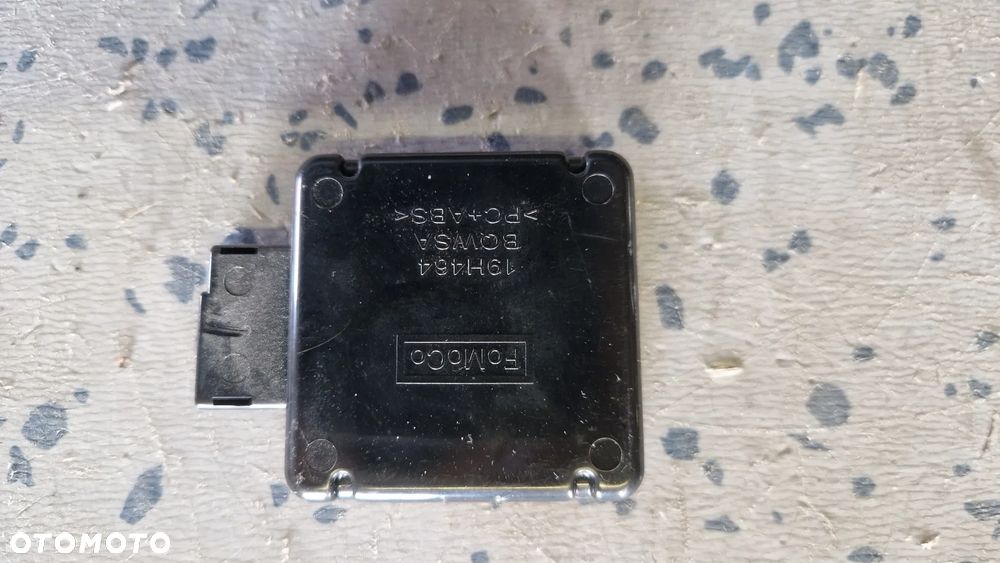 FORD CONNECT WZMACNIACZ ANTENY DE8T19H463DA - 2