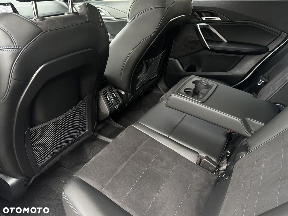 BMW X1 sDrive18i - 23