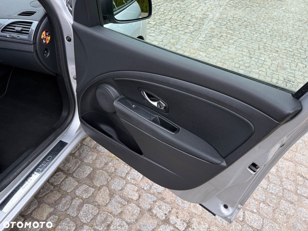 Renault Megane 1.6 16V 110 LIMITED - 15