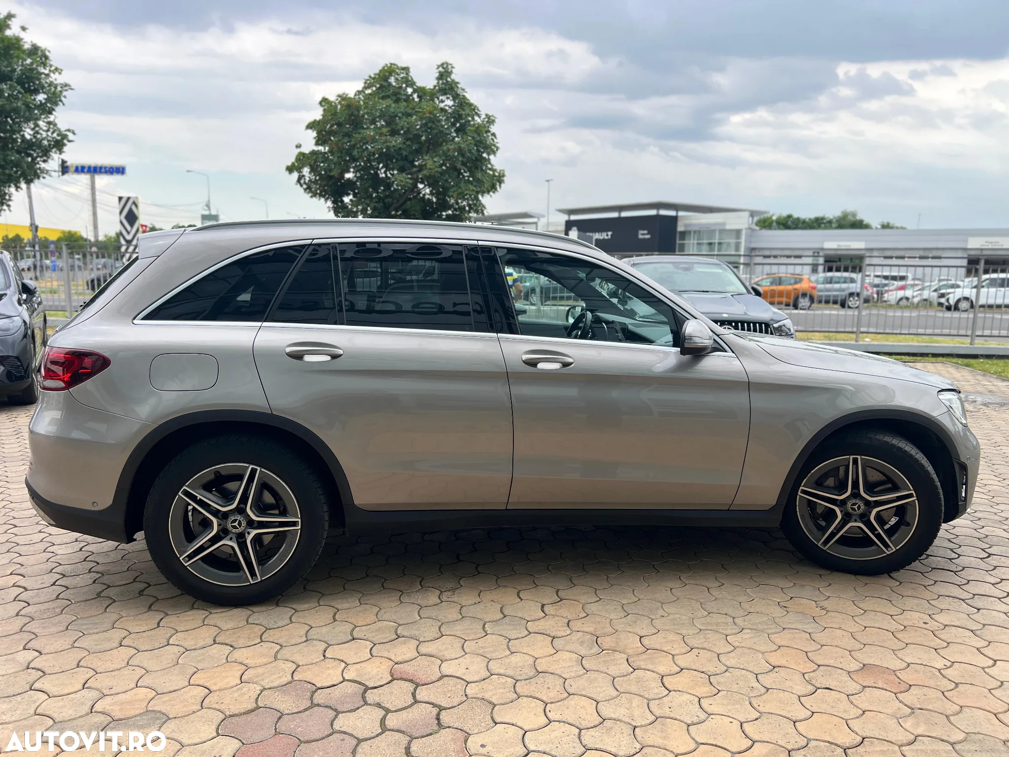 Mercedes-Benz GLC 220 d 4MATIC - 7