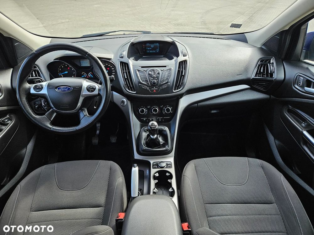 Ford Kuga 1.6 EcoBoost 2x4 Titanium - 11