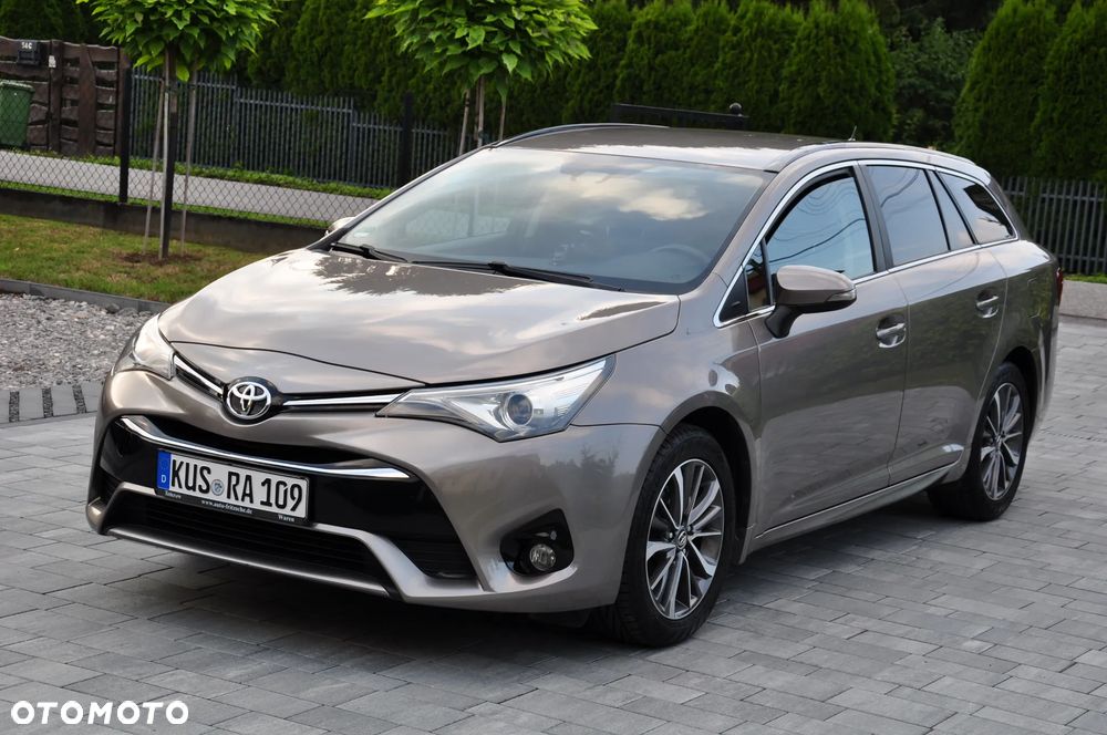 Toyota Avensis Touring Sports 1.8 Edition S+ - 3