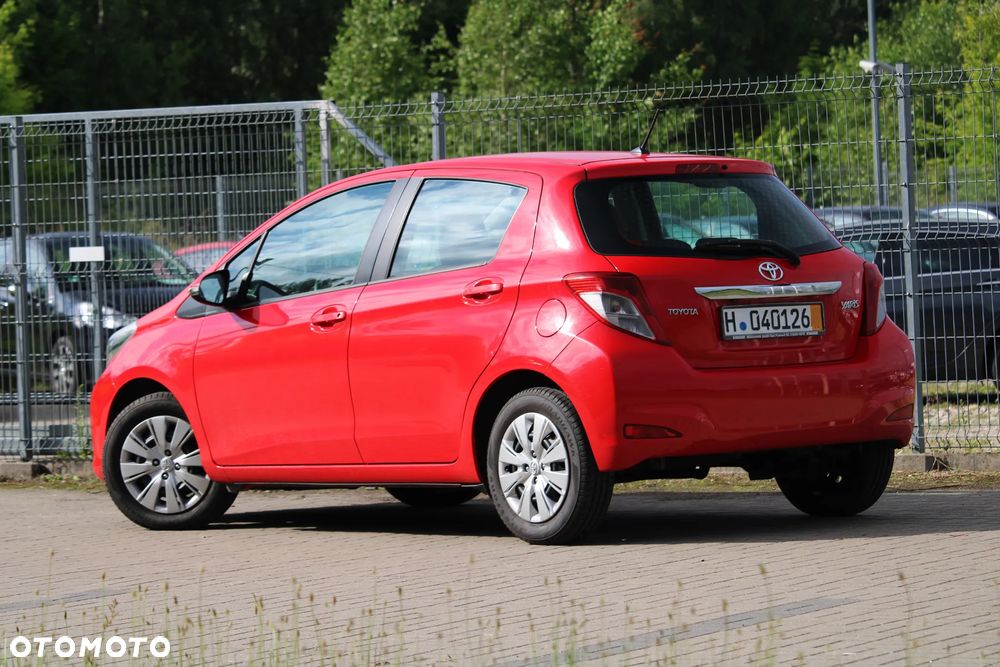 Toyota Yaris - 11