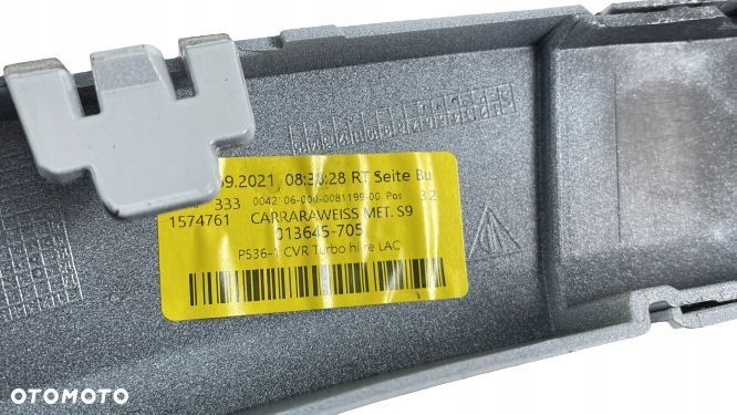 : CAYENNE III 9Y 17- LISTWA BŁOTNIKA PRAWA TYŁ - 16