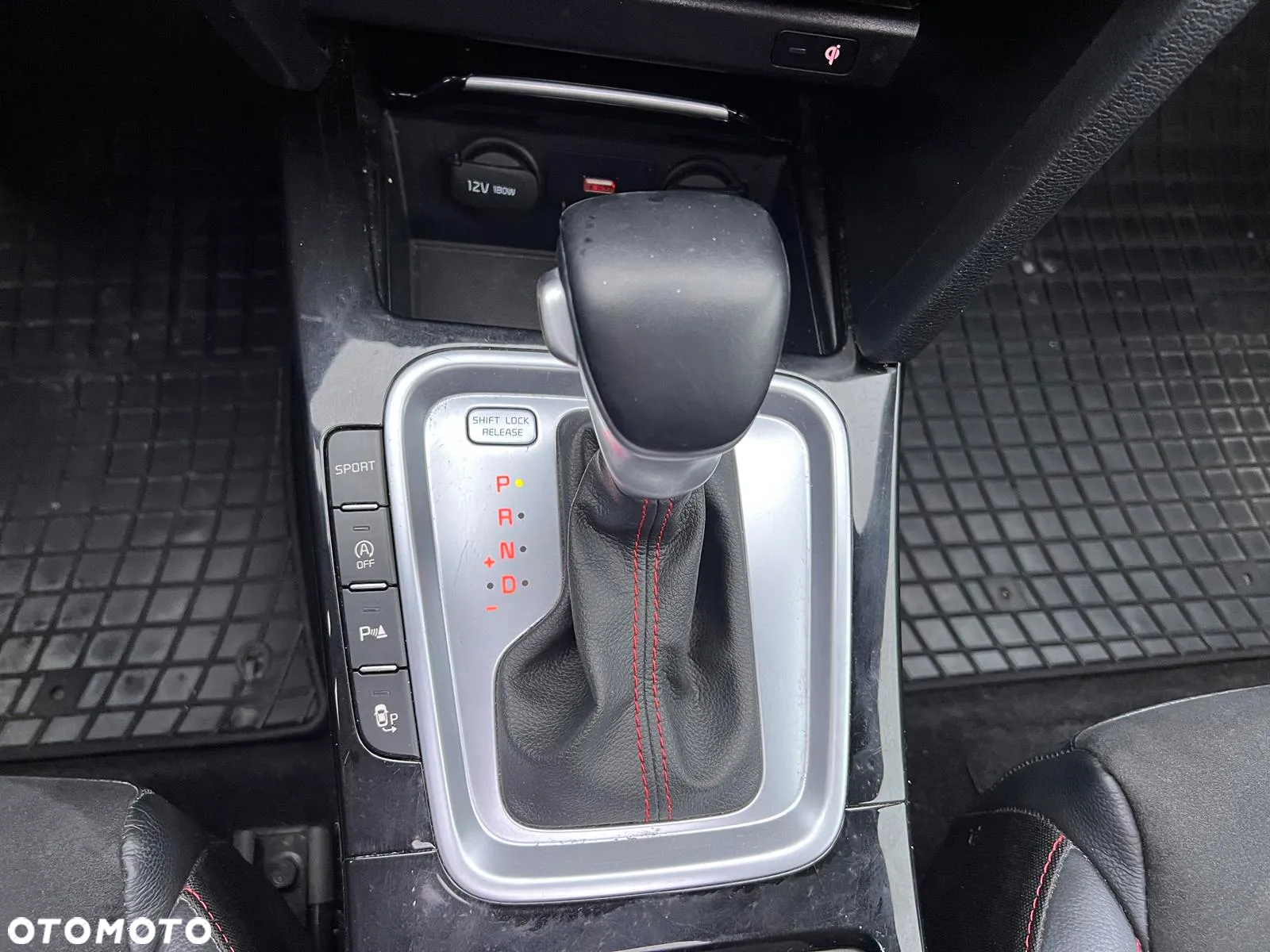 Kia ProCeed 1.6 T-GDI GT DCT - 22