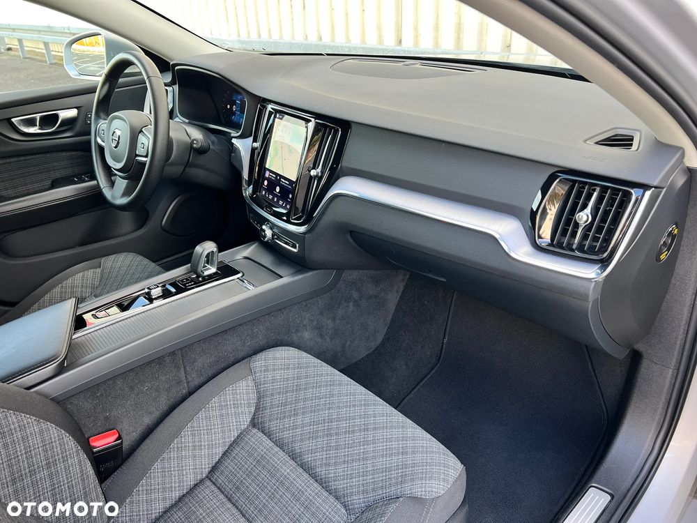 Volvo V60 B4 D Core - 15