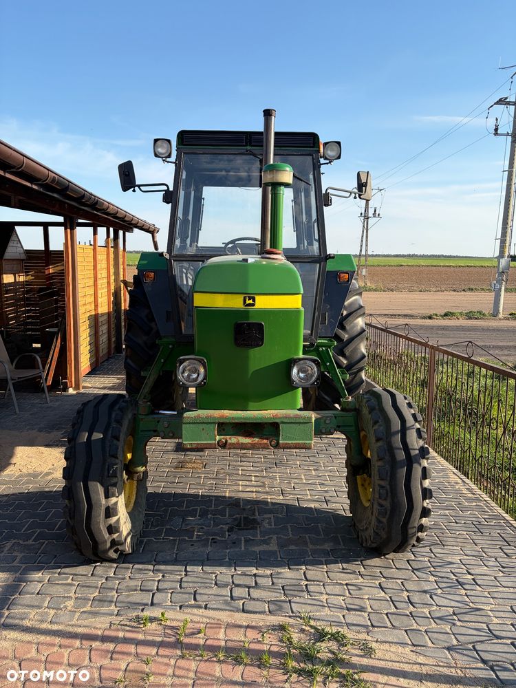 John Deere 3140 - 3