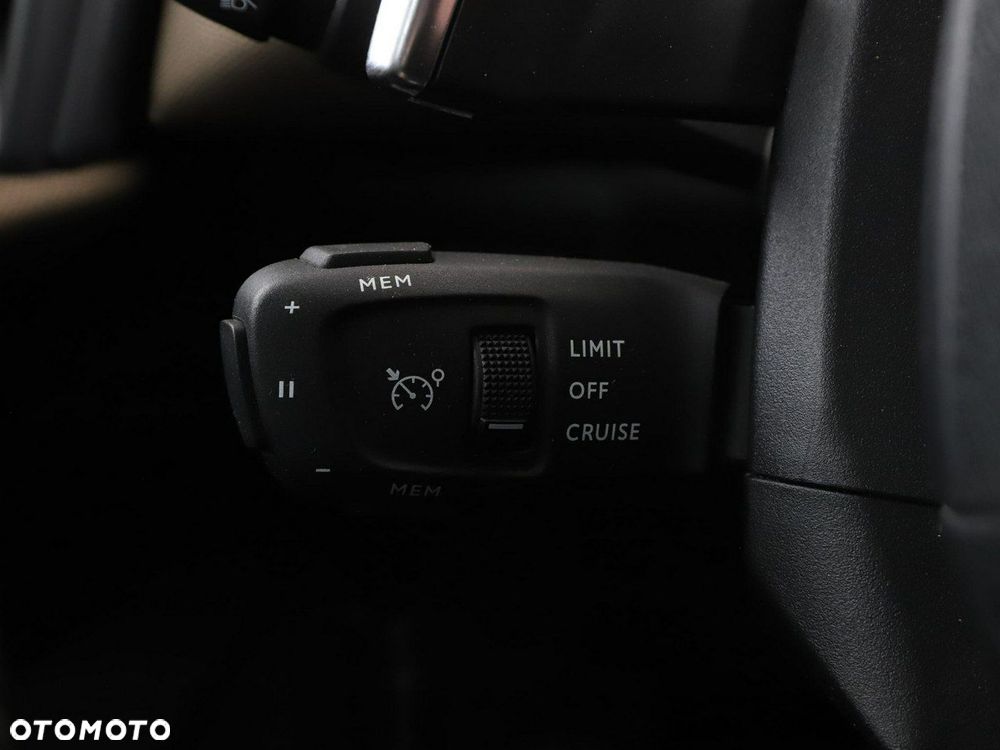 DS Automobiles DS 3 Crossback 1.2 PureTech Montmartre - 36