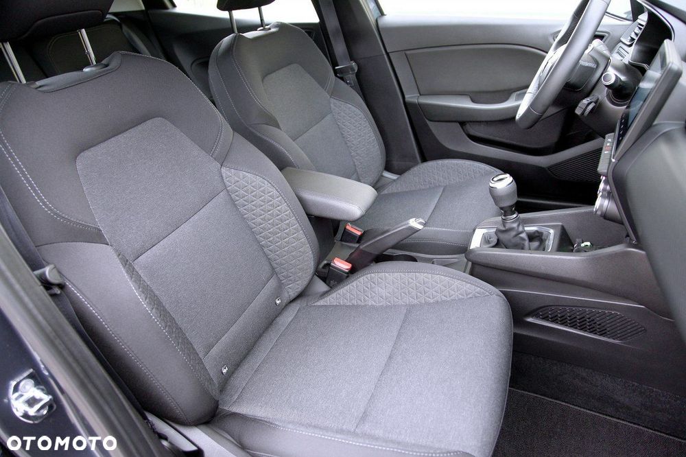 Renault Clio - 15
