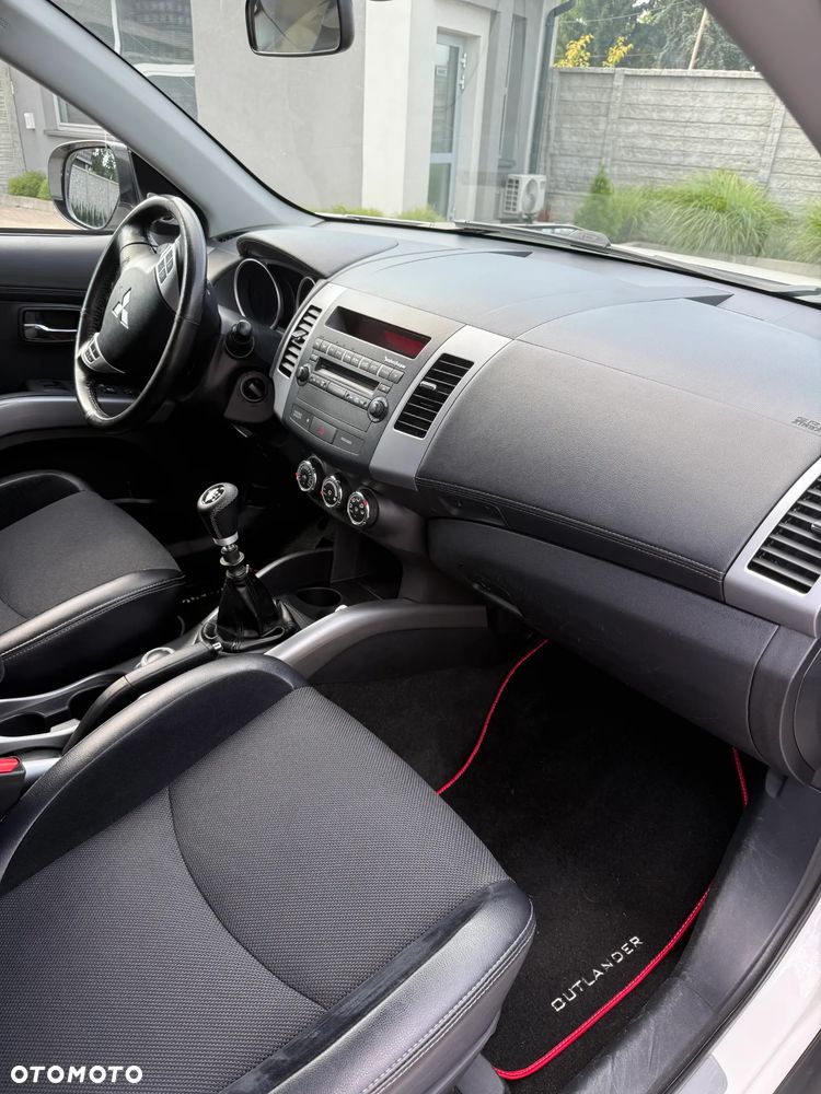 Mitsubishi Outlander 2.2 DID Intense + EU5 - 3