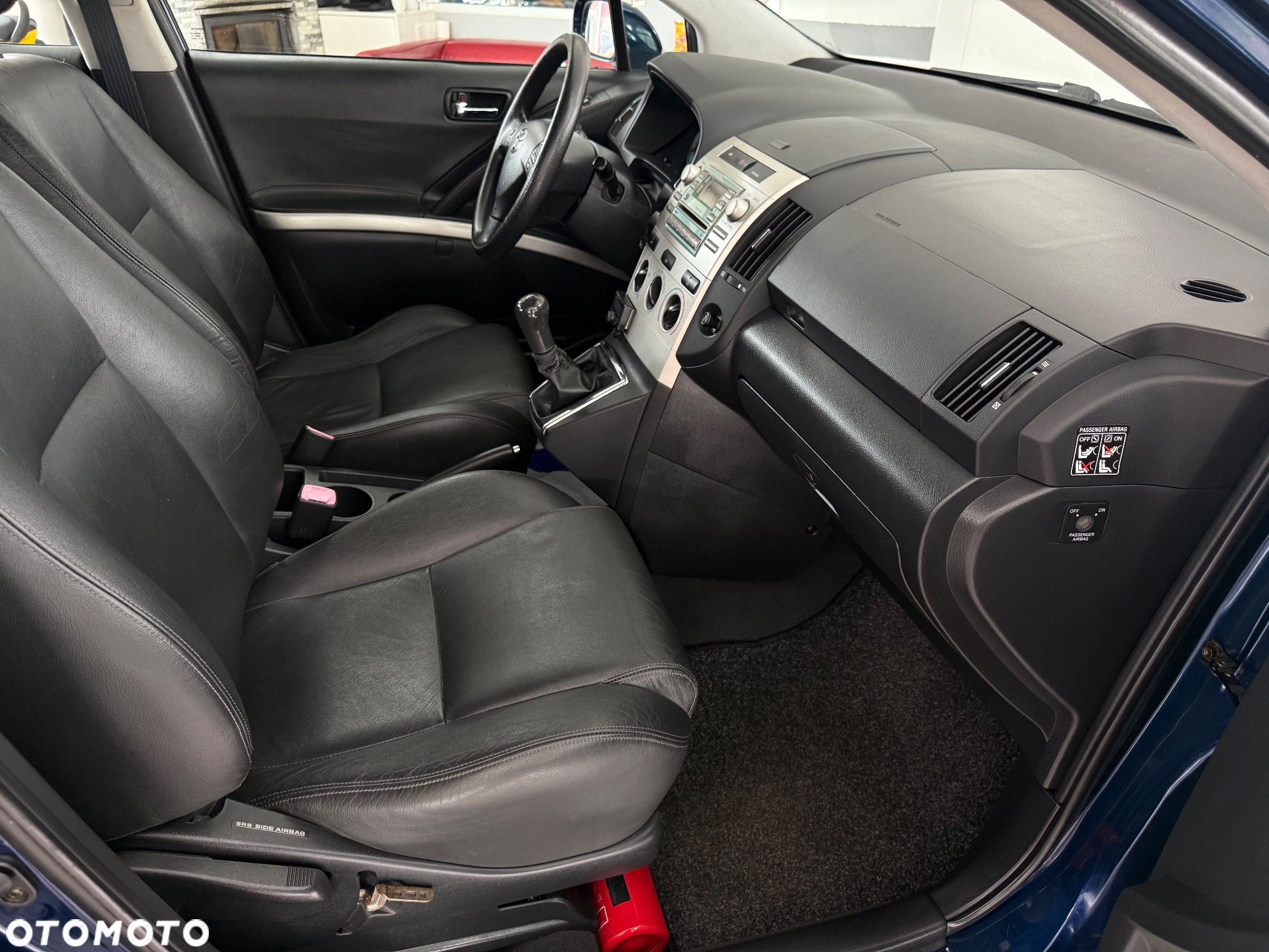 Toyota Corolla Verso 2.0 D-4D - 32