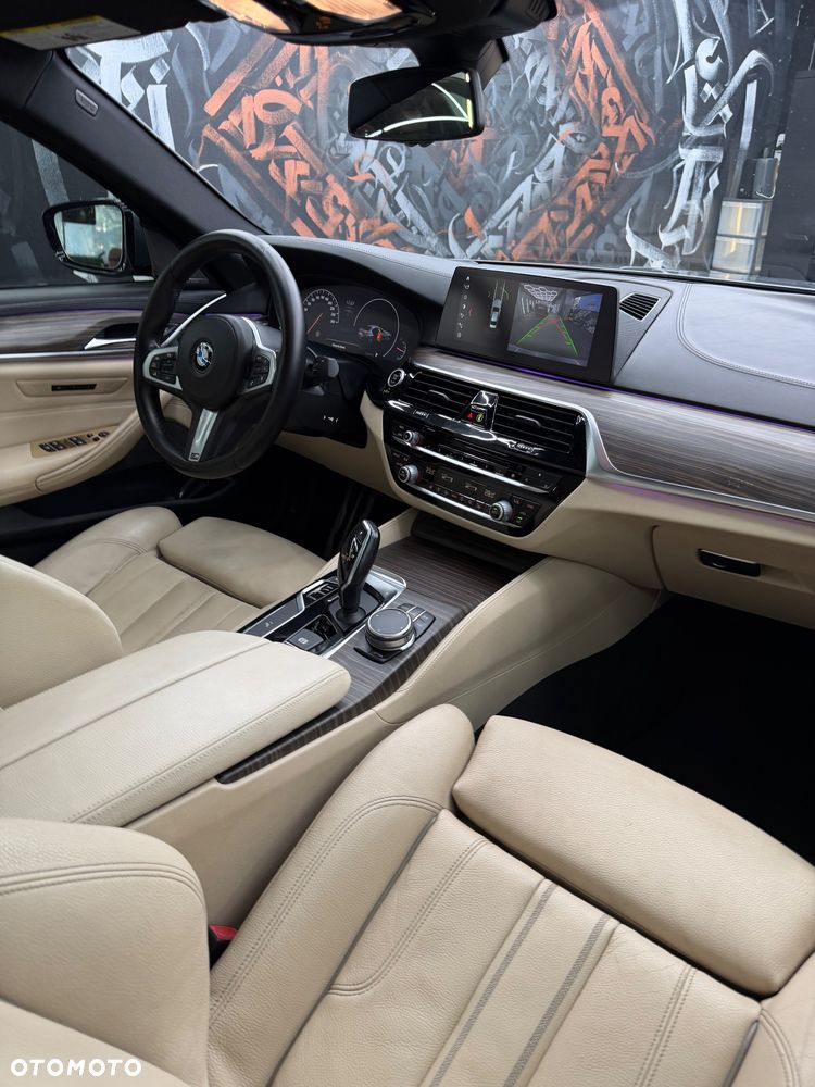BMW Seria 5 540i M Sport sport - 4