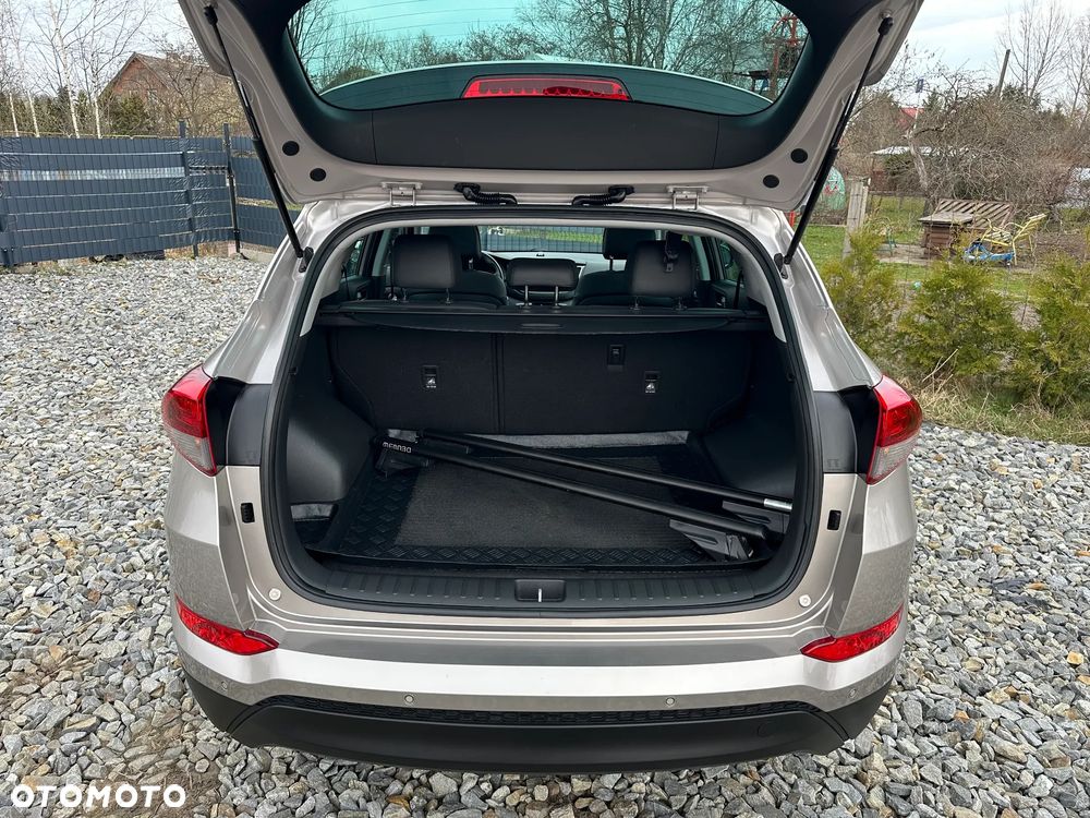 Hyundai Tucson blue 2.0 CRDi 4WD Premium - 30