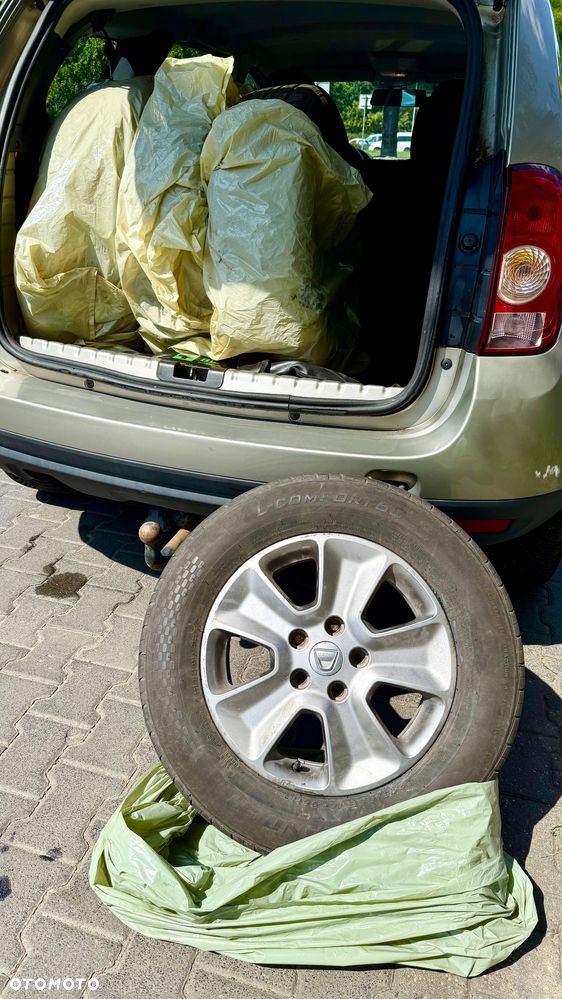 Dacia Duster 1.6 - 6