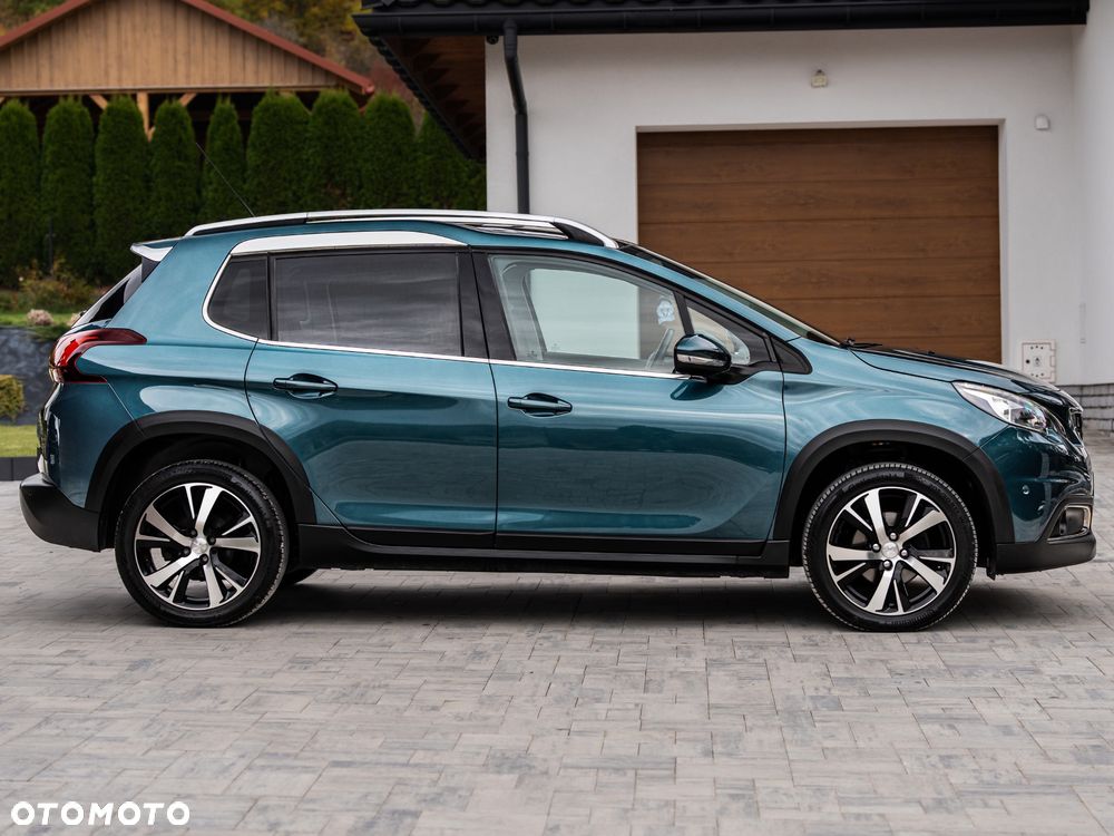 Peugeot 2008 1.2 Pure Tech Allure S&S - 12