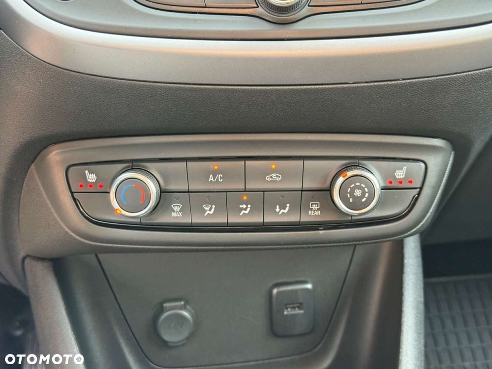 Opel Crossland X - 19