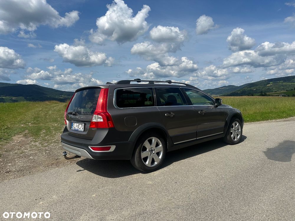 Volvo XC 70 D5 AWD Geartronic Summum - 6