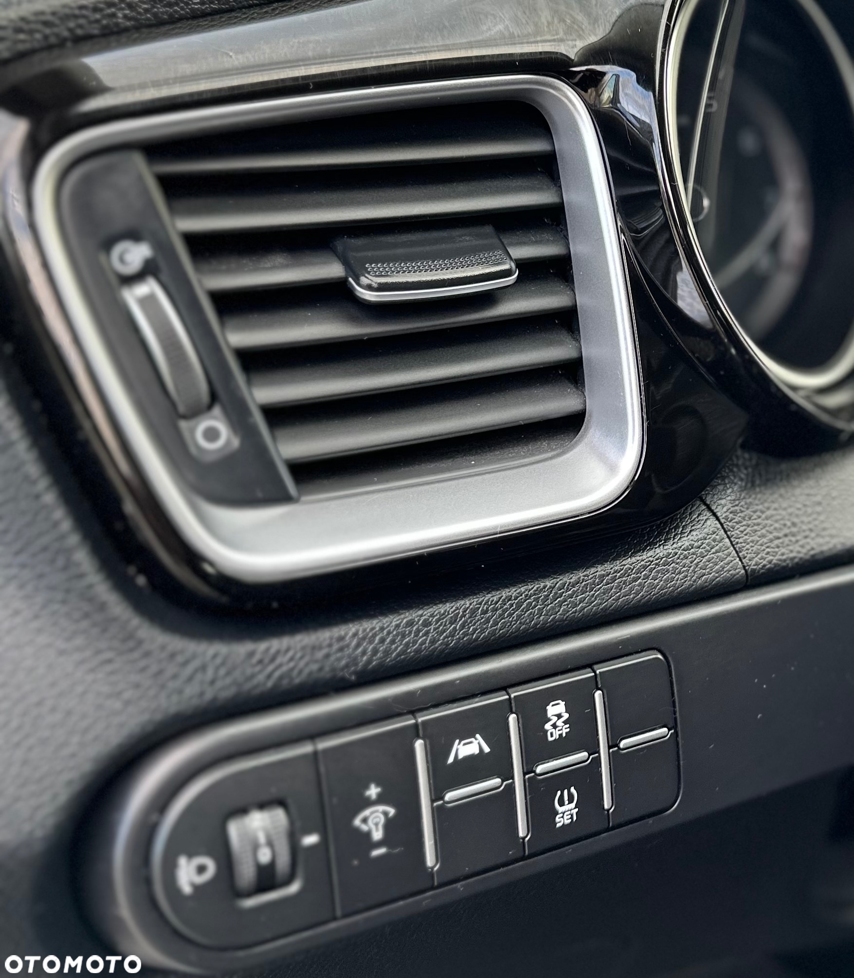 Kia XCeed 1.5 T-GDI L Business Line DCT - 16
