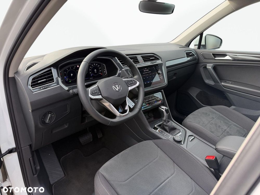 Volkswagen Tiguan 2.0 TSI 4Mot Elegance DSG - 10