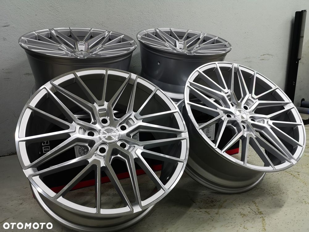 Felgi Japan Racing JR38 20" 20x8,5/9" 20x10/10,5" 5x120 BMW 6 F12 F13 - 4