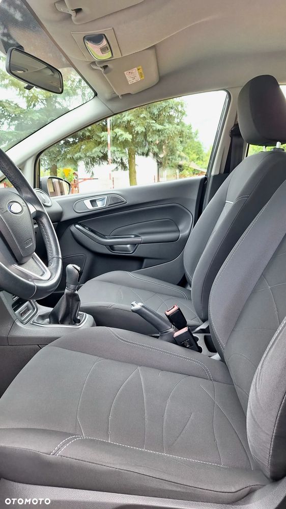 Ford Fiesta 1.0 Champions Edition - 34