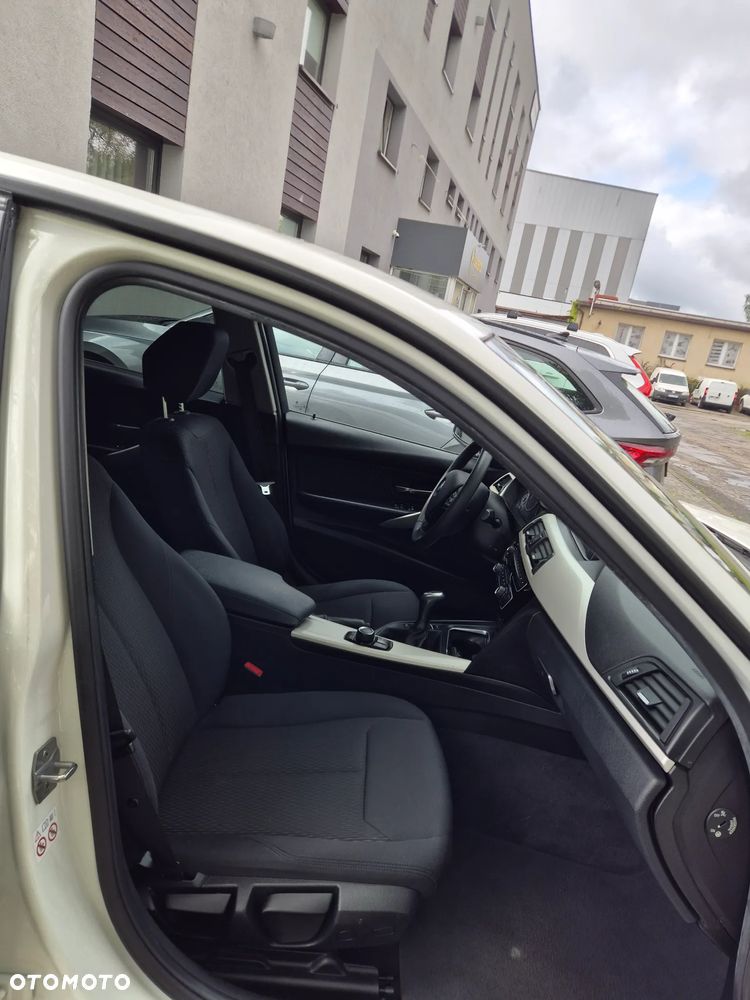 BMW Seria 3 316d EU6 - 9