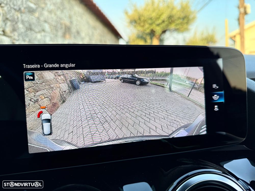 Mercedes-Benz GLA 180 d Progressive - 16
