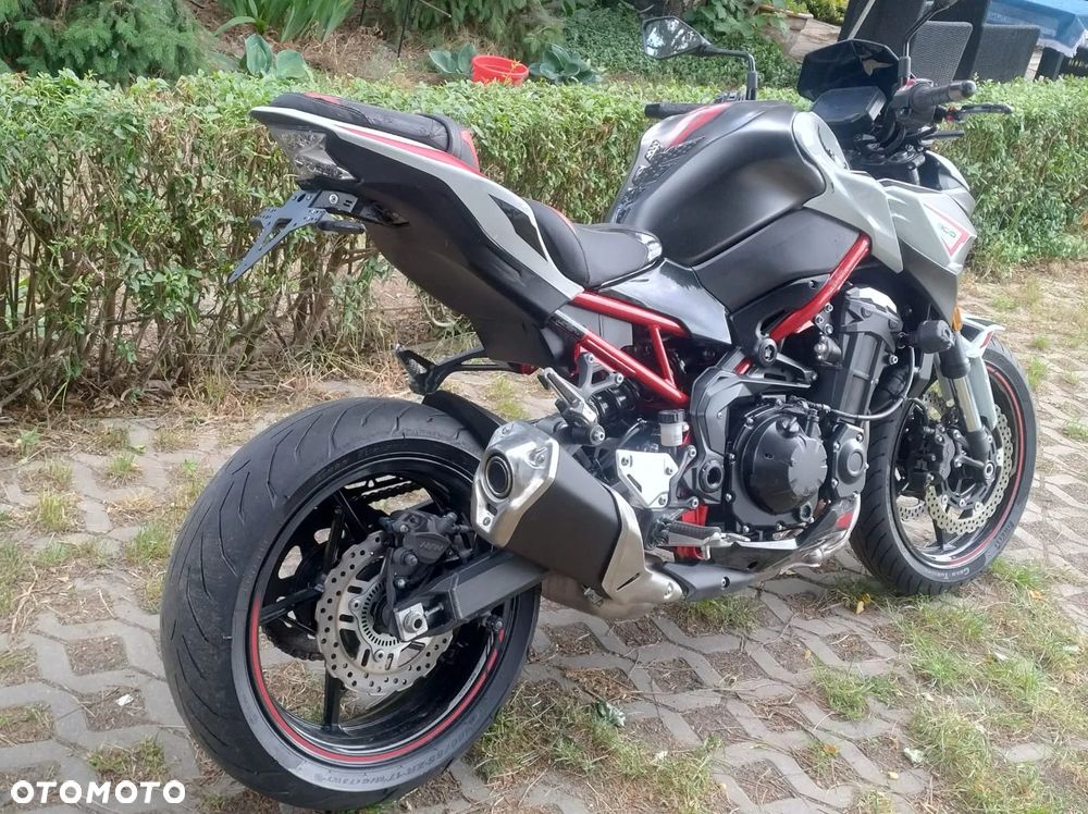 Kawasaki Z 900 - 8