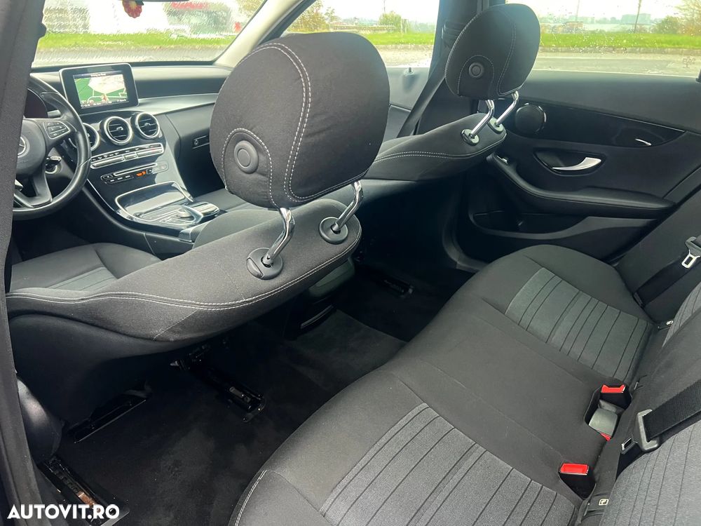 Mercedes-Benz C - 25