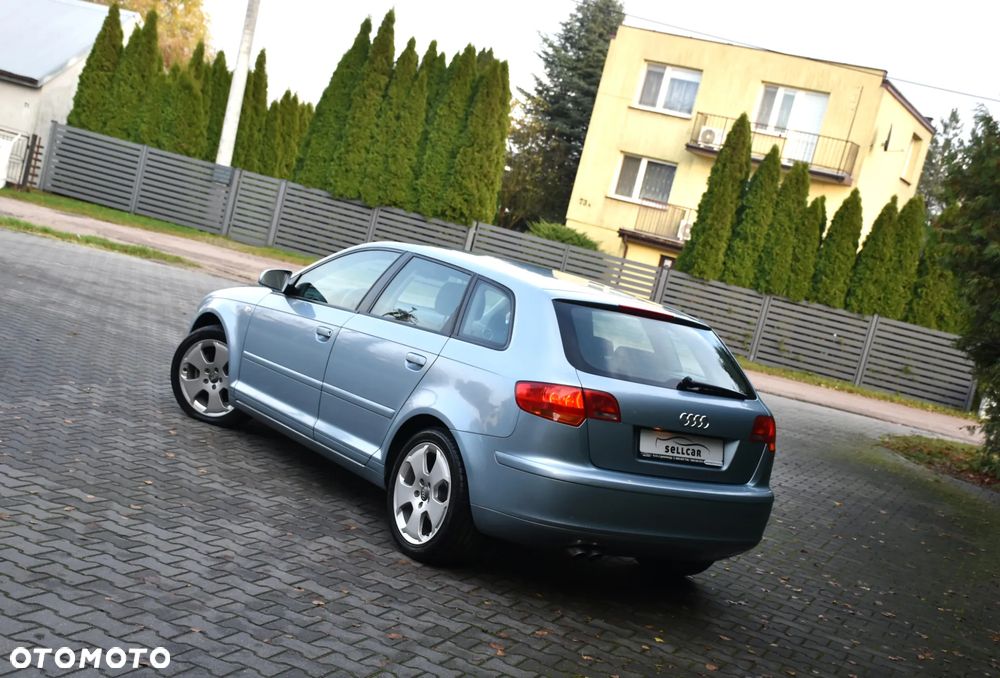 Audi A3 Sportback 2.0 TDI Ambiente - 3