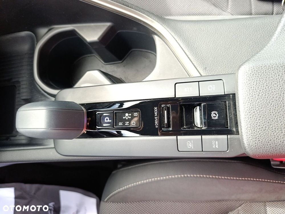 Toyota C-HR 2.0 PHEV Dynamic Force Executive - 19