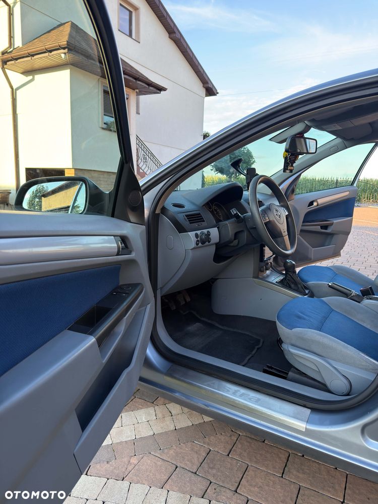 Opel Astra 1.8 Enjoy - 14