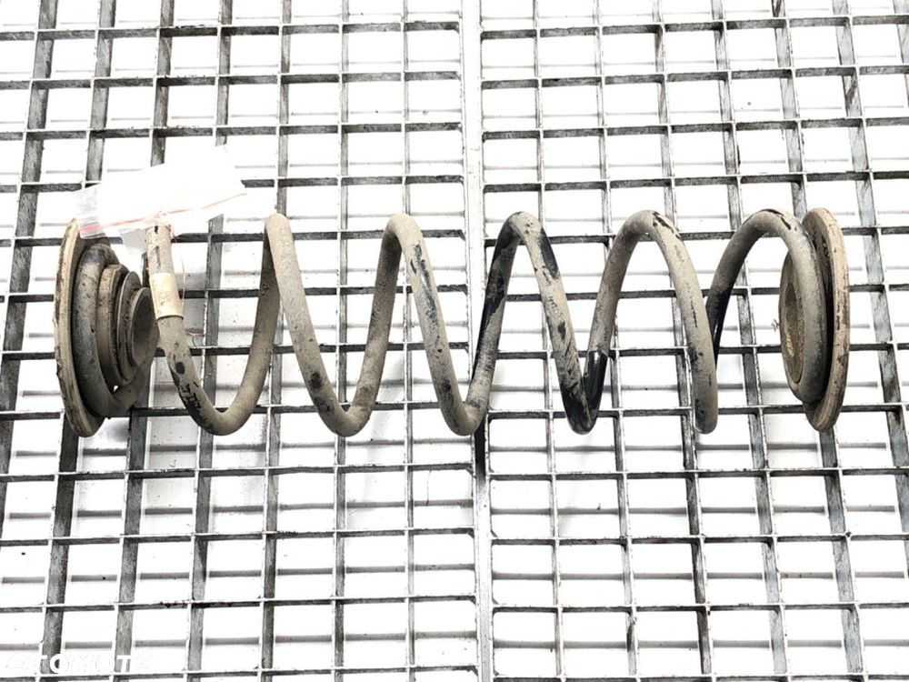 SPRĘŻYNA TYŁ - 45.00 PLN - VW GOLF VII (5G1, BQ1, BE1, BE2) 2012 - 2022 1.6 TDI 85 kW [115 KM] - 1