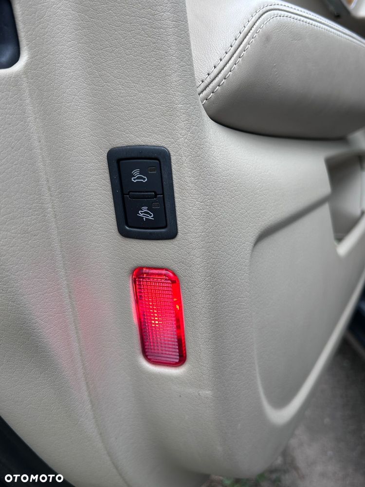Audi A6 Avant - 25