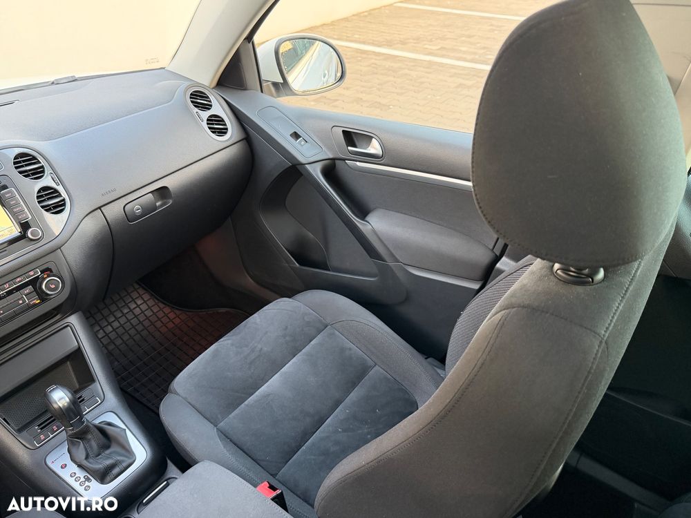 Volkswagen Tiguan 2.0 TDI 4Motion DSG BMT Sport & Style - 31