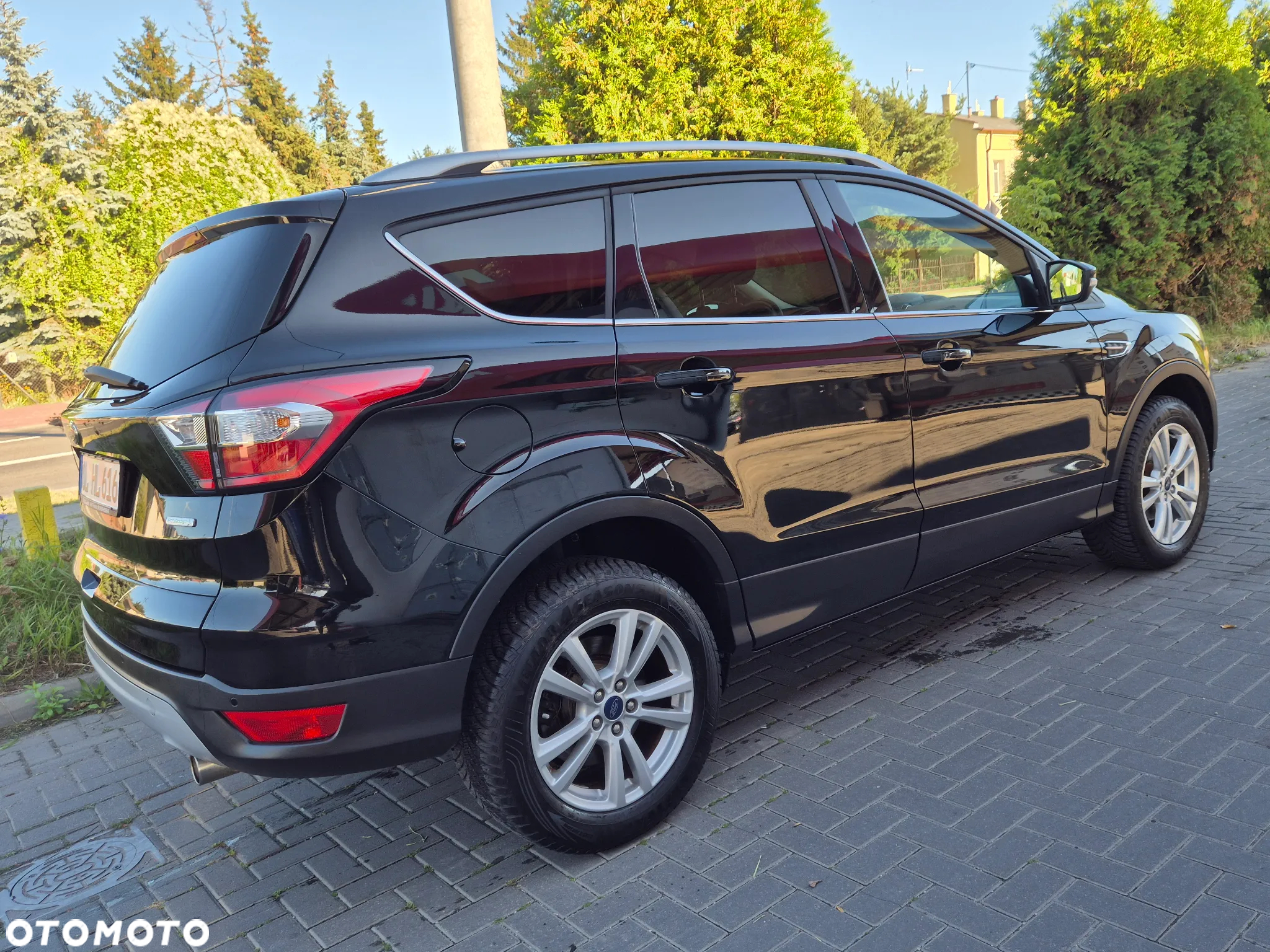 Ford Kuga - 12