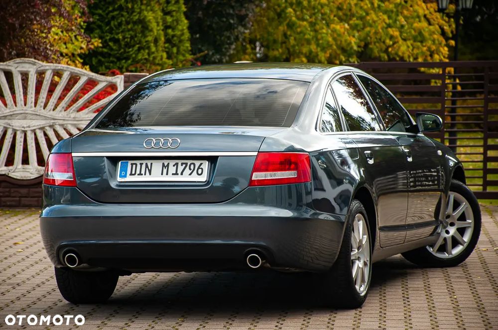 Audi A6 Limousine 2.4 - 16