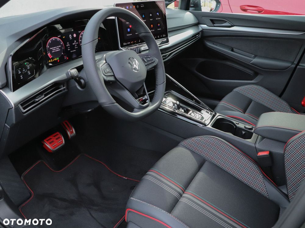 Volkswagen Golf - 10