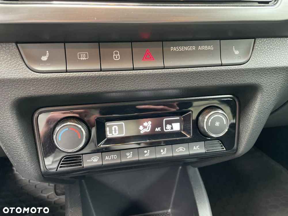 Skoda Fabia 1.0 TSI Style - 24