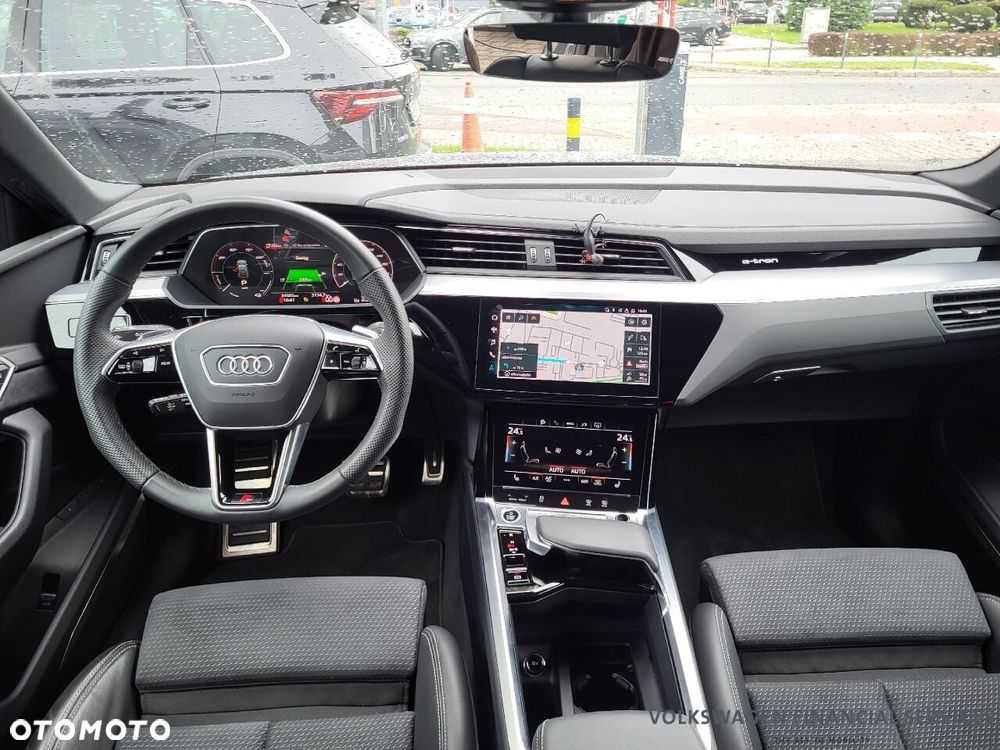 Audi Q8 Sportback e-tron - 9