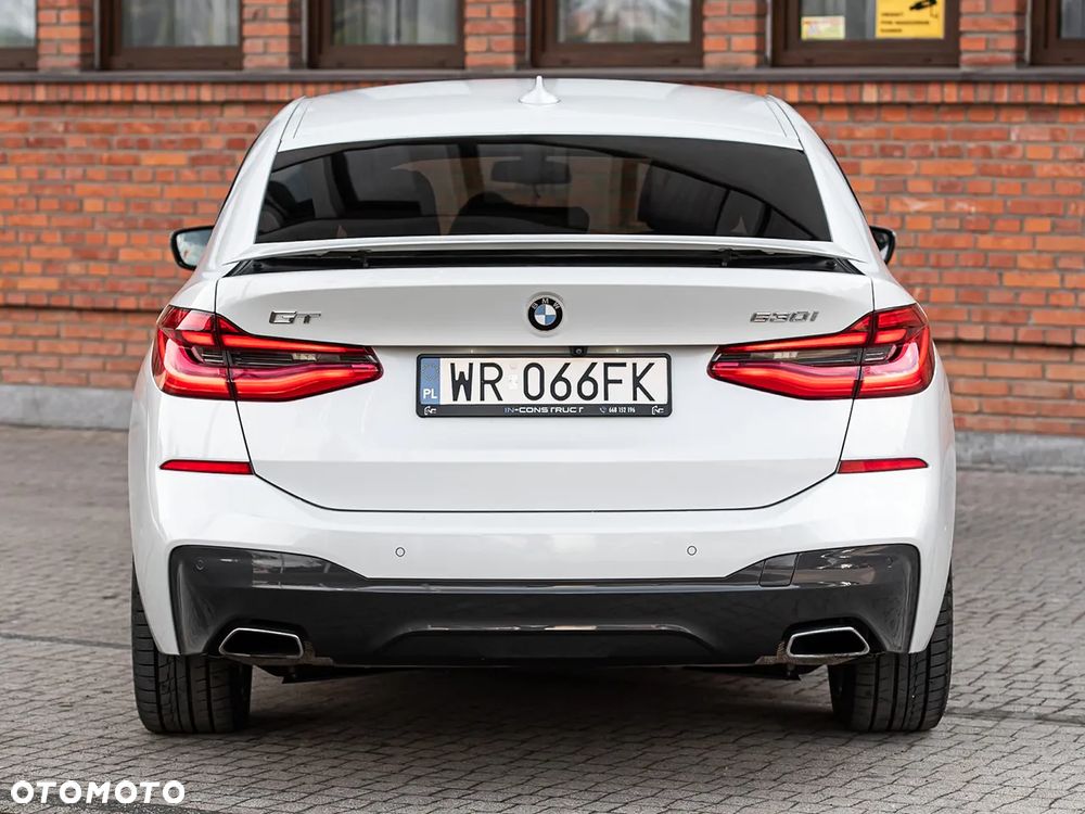 BMW 6GT - 13