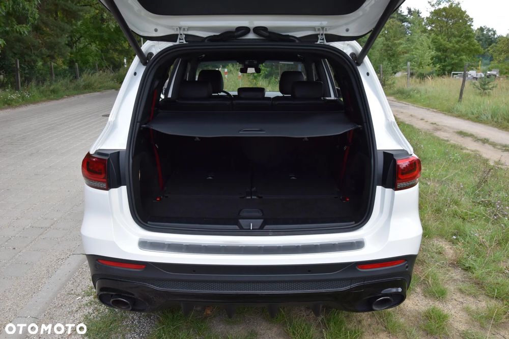 Mercedes-Benz GLB - 27