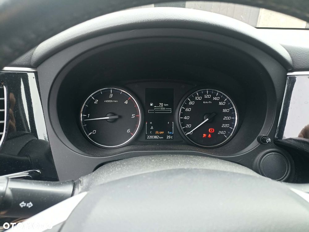Mitsubishi Outlander 2.2 DID Intense - 18