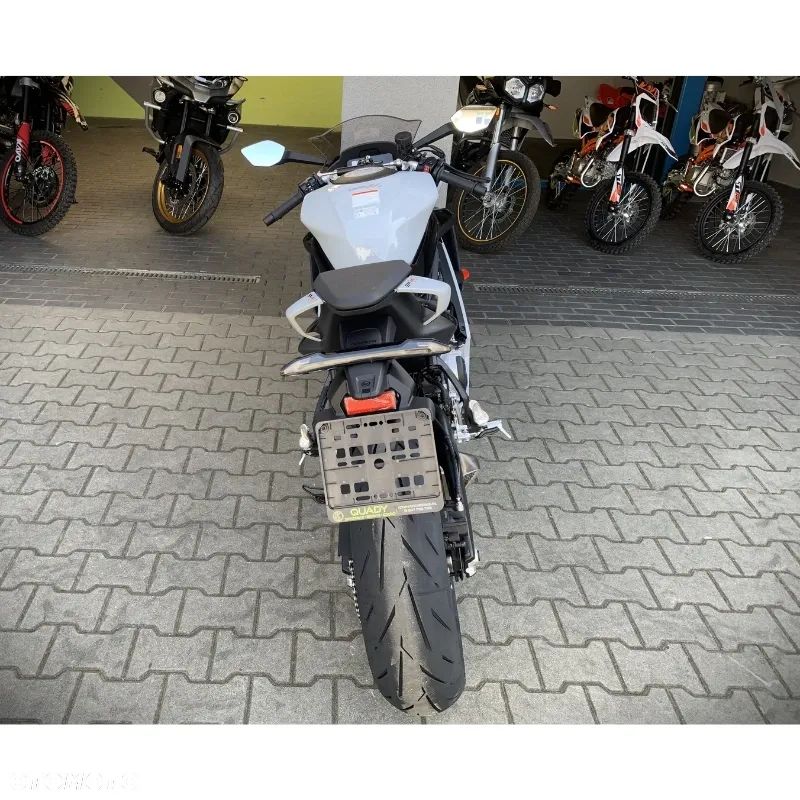 CFMoto SR - 17