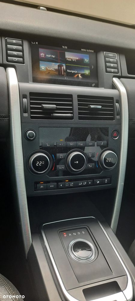 Land Rover Discovery Sport 2.0 Si4 HSE Luxury - 16