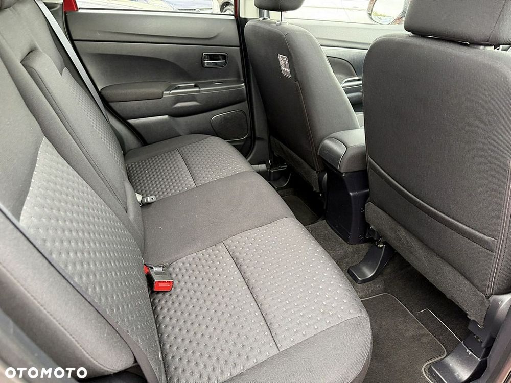 Mitsubishi ASX - 14