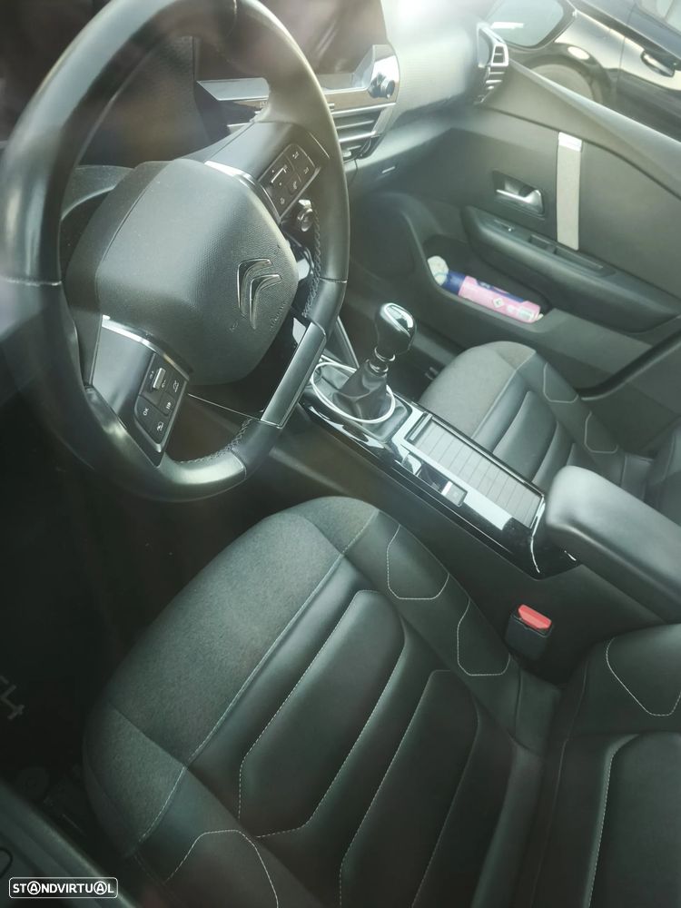 Citroën C4 X - 4