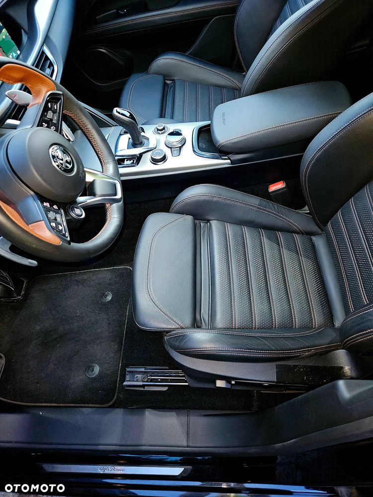 Alfa Romeo Stelvio 2.0 Turbo Intensa Q4 - 15